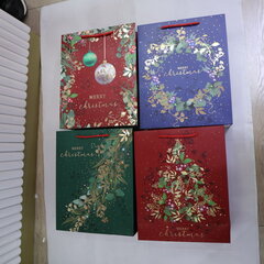 Пакет подарочный (бумага 210г/м2, блок 12шт), L32 W10 H26 см, 4в.