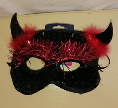 !09 Маска 2 штуки "Сатир" Marko Ferenzo, цвет красный + черный