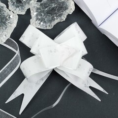 !09 Подарочный Бант - бабочка (набор 20 штук) N 1.8, цвет белый с рисунком, для упаковки подарков