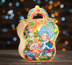 !09 Подарочная коробка "Восторг" (набор 5 штук) фонарик с пластиком, 17 х 11 х 16,2 см.