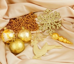 !09 Набор украшений пластик 32 шт "Волшебный олень" золотой