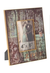 !Фоторамка "Laugh"  10*15см. L 18 H 24 см. (окантовка шелк)