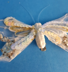 !09 НАБОР 6 ШТУК - БАБОЧКА НА КЛИПЕ "FAIRY SEASON" , 13,5 X 10 см, цвет белый перламутровый пайетки