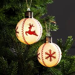 !09 Набор ёлочных шаров «Красные снежинки и олень», 4 штуки, d=8 см, 1 LED, от батареек, свечение тёплое белое