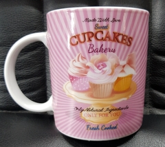 !09 Кружка "Cupcakes" 330 мл
