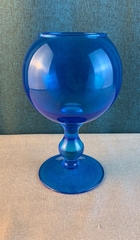 !09 Ваза-кубок на ножке "Надаль" 21 см цвет синий