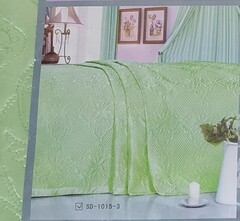 !Покрывало декоративное с простяг. 220*240 см.; наволочка 50x50 см. 2 штуки Цвет салатовый. Ткань, наполнитель - 100% полиэстер,