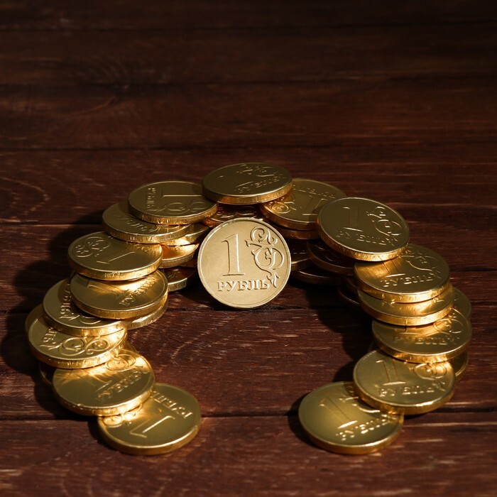 60 000 рублей банка. Шоколадные монеты. Золотые шоколадные монеты. Монеты в банке. Шоколадные монеты в банке.