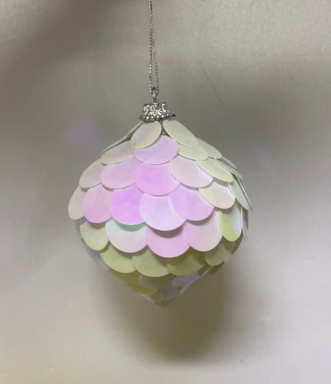 !09 НАБОР 2 ШТУКИ - ЕЛОЧНОЕ УКРАШЕНИЕ ИЗ ПАЙЕТОК , 11 СМ. ПЕРЛАМУТРОВАЯ