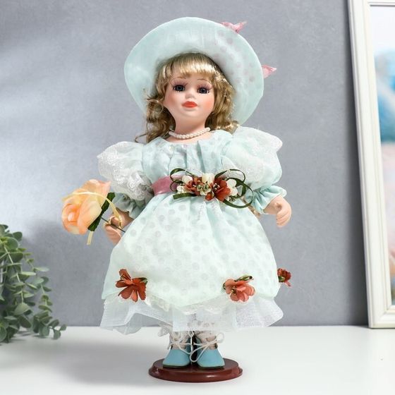 Кукла коллекционная керамика &quot;Люси в голубом платье, шляпке и с цветами&quot; 30 см