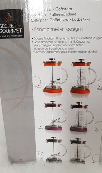 !09 Чайник с френч-прессом 800 мл. Цвет в ассортимент.+ чай в подарок (3 шт.)