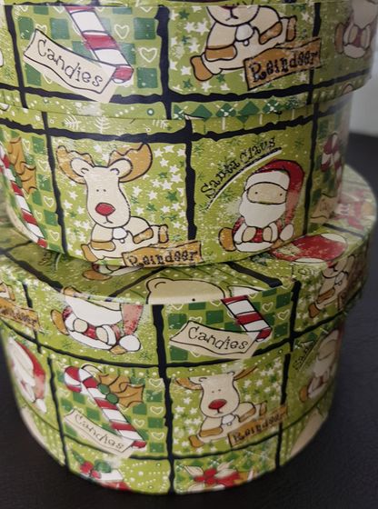 !09 Набор подарочных коробок, 2 штуки (1313x7 см. и 11x11x6 см.)