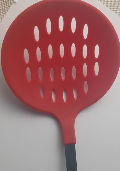 !09 Набор кухонных помощников 3 предмета + ПОДАРОК (кулинарные инструменты 8 штук) - Шумовка + Поварешка + Дуршлаг мини 32 см. цвет микс