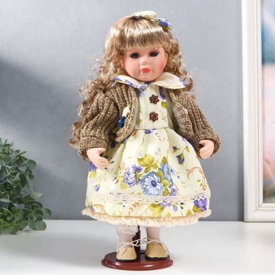 Кукла коллекционная керамика &quot;Танечка в платье с цветами, в бежевом джемпере&quot; 30 см