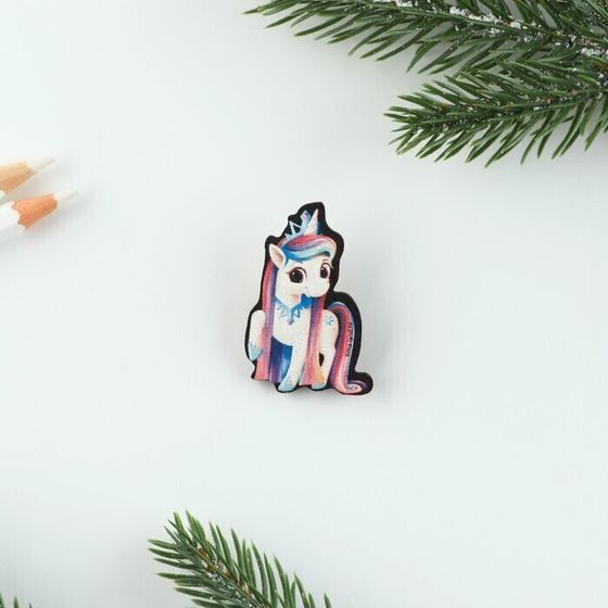 !09 Подарочный набор «Волшебство рядом»: блокнот, карандаши, наклейки и значок