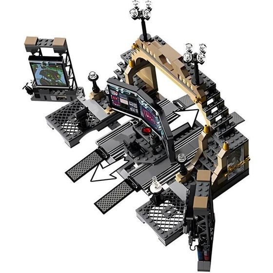LEGO DC Batman Batcave: The Riddler War строительные блоки 581 шт 76183