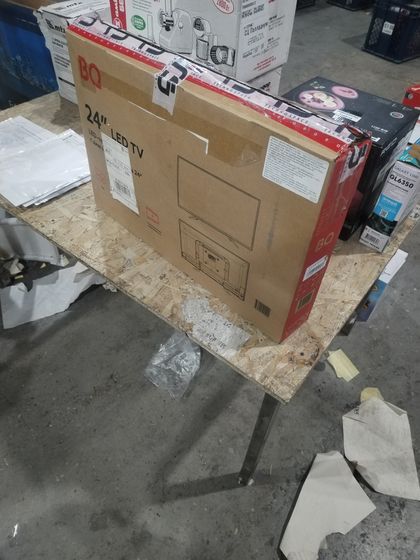 УЦЕНКА - Телевизор LED 24&quot; BQ 2401B черный - (отремонтирован, плохая упаковка)