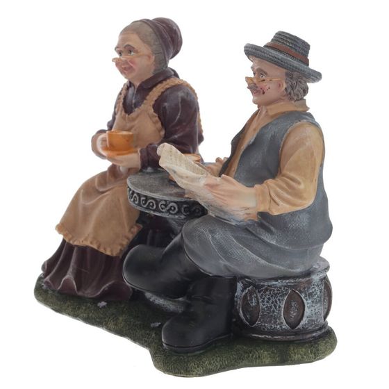 Фигурка декоративная &quot;Бабушка с дедушкой&quot;, Д20 Ш11 В17 см, 2в.