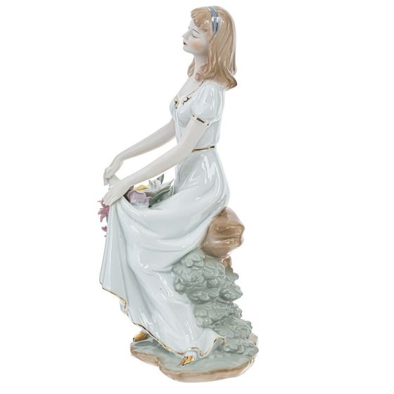 Фигурка декоративная &quot;Девушка&quot;, Д17 Ш14 В29 см