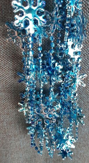 !09 НАБОР 3 ШТУКИ - ЕЛОЧНОЕ УКРАШЕНИЕ MARKO FERENZO - БУСЫ &quot;СНЕЖИНКИ&quot; 2,7 М., ЦВЕТ БИРЮЗА