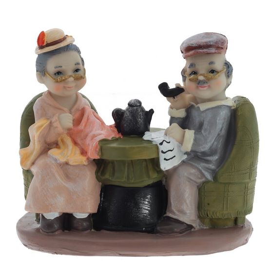 Фигурка декоративная &quot;Бабушка с дедушкой&quot;, Д15 Ш8 В14 см, 2в.