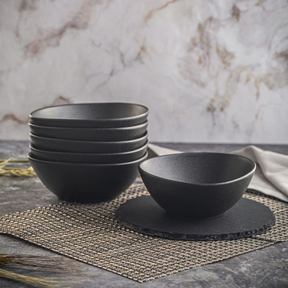 Салатник треугольный ROCK BLACK 16см