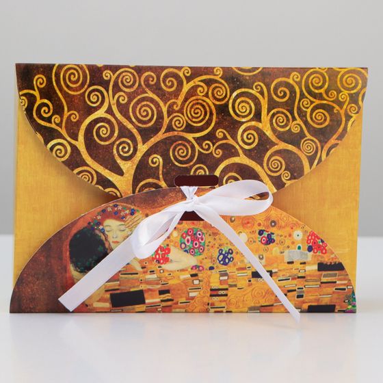 !09 Комплект из 4-х штук: Коробка подарочная сборная (1 штука) «Искусство», 22 х 15 х 6 см.+ Коробка складная (3 штуки) "Золотой бант", 19 х 14 х 4 см.