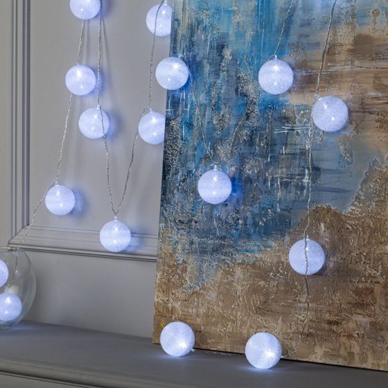 !09 Гирлянда «Нить» 5 м с насадками «Клубки белоснежные», IP20, прозрачная нить, 20 LED, свечение белое, 220 В