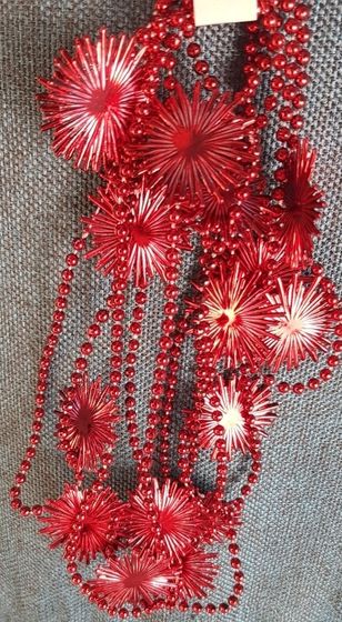 !09 НАБОР 2 ШТУКИ - ЕЛОЧНОЕ УКРАШЕНИЕ - БУСЫ "СНЕЖИНКИ" 2,7 М., ЦВЕТ КРАСНЫЙ