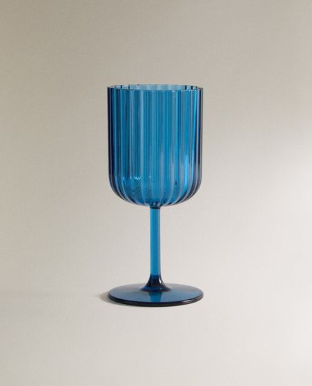 Coloured picnic glass with raised lines