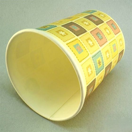 !09 Бумажные стаканы (наборы 12 штук) "Праздничные" 330 мл.