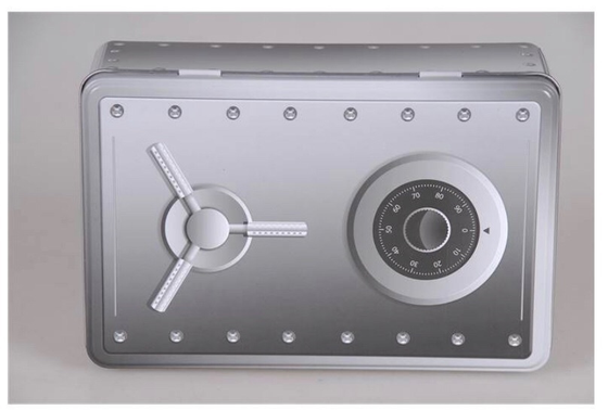 !09 Сувенир Набор подарочный &quot;Сейф&quot; (20.2x13.2x6.7), в коробке из окраш-го черного металла: фляга д/спиртных напитков, 200 мл и 2 стопки;