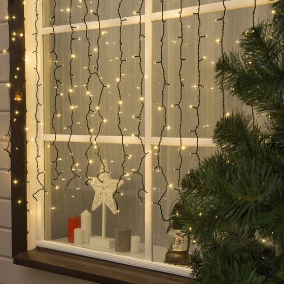 УЦЕНКА Гирлянда «Занавес», 2×1.5 м, IP44, УМС, 360 SMD-LED, 220 В, тёмная нить, свечение тёплое белое