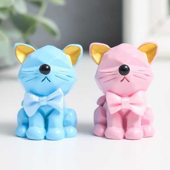 Фигурка полистоун «Котёнок с бантом», 4×2.5×3 см, МИКС