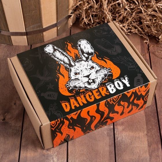 !09 Набор подарочный Danger boy полотенце 50х90 см и аксс (8 предм)