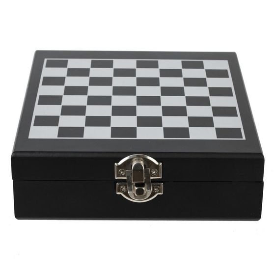 Шахматы и набор сомелье, 4 предм (штопор, пробка, кольцо, дозатор), L14,5 W17,5 H4,5 см