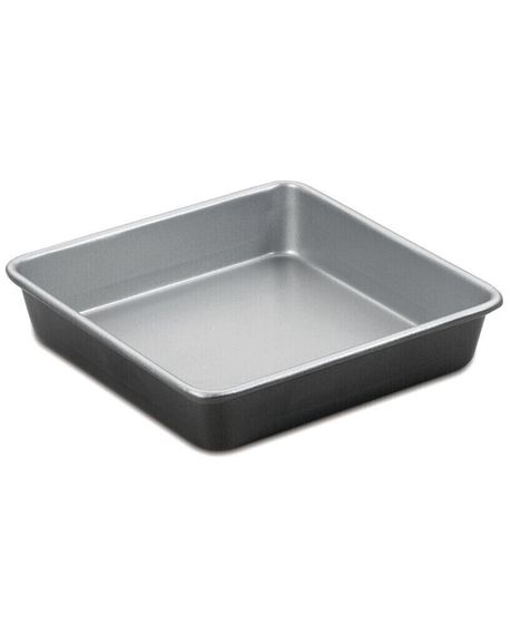 Chef&#39;s Classic Nonstick 9&quot; Square Cake Pan