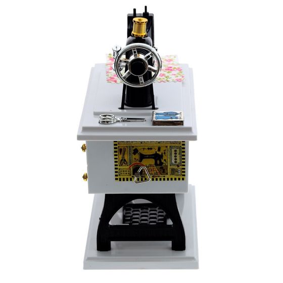 Изделие декоративное "Швейная машинка" (музык.), L16 W10 H20 см