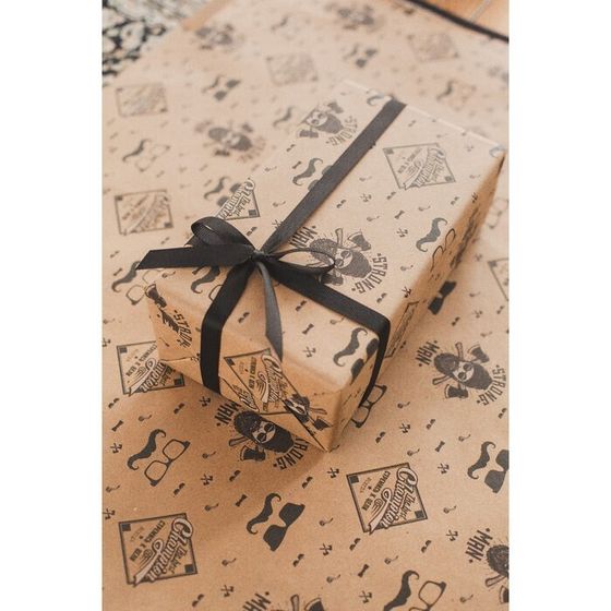 !09 Бумага (набор 4 листа) упаковочная крафтовая «Strong man» 50 × 70 см.