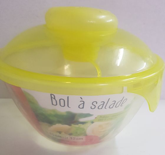 !09 Контейнер (набор 3 штуки) с емкостью для соуса (15x15x12)