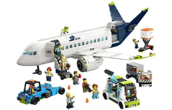 Набор пассажирских самолетов LEGO City 60367