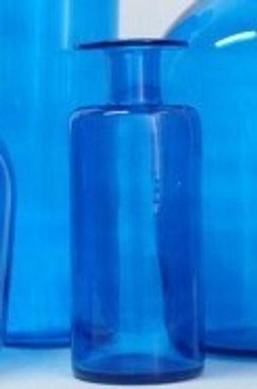 Ваза декоративная бутылочная голубая