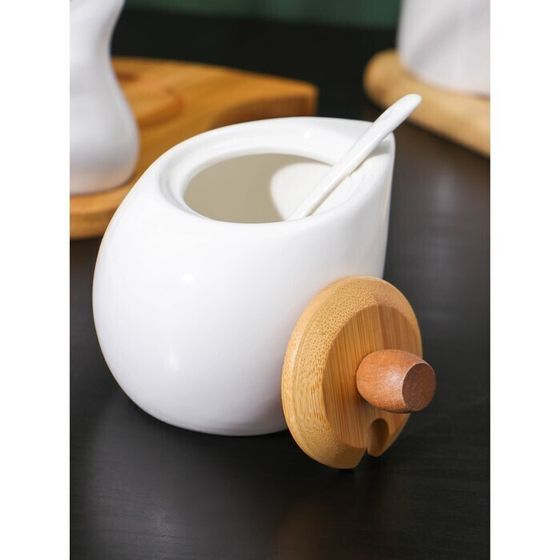 !09 Набор фарфоровый для специй на бамбуковой подставке BellaTenero «Капельки», 3 предмета: солонка 60 мл, перечница 60 мл, сахарница с ложкой 330 мл, цвет белый