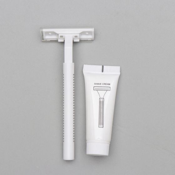 !09 Набор 14 комплектов - Бритва Стандарт с двумя нержавеющими лезвиями и крем для бритья 10 гр.