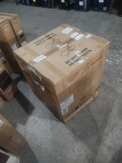 УЦЕНКА-Духовка электрическая HOMSair OES660WH01 белый-(разбито наружнее стекло на двери, плохая упаковка)