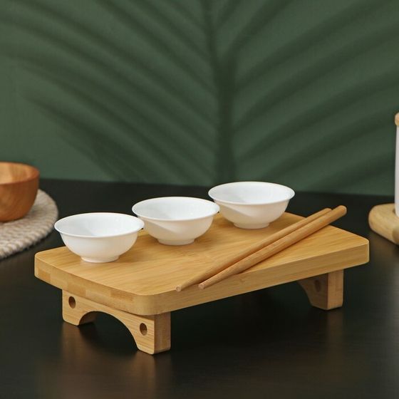 Набор фарфоровый сервировочный на бамбуковой подставке BellaTenero, 5 предметов: 5 соусников, палочки, подставка
