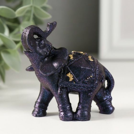 Сувенир полистоун &quot;Сине-фиолетовый слон с попоной и золотом&quot; 6,5х3,5х7 см