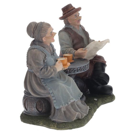 Фигурка декоративная &quot;Бабушка с дедушкой&quot;, Д20 Ш11 В17 см, 2в.