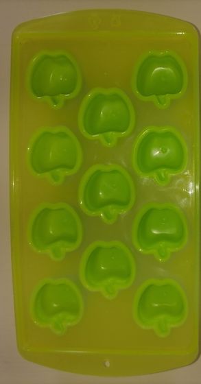 !09 Формочки для льда "Apple" 11 ячеек пластик