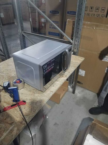 УЦЕНКА-Микроволновая печь Pioneer MW255S 20л 700Вт серый -(плохая упаковка)